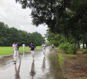 練習中の野球部員たち