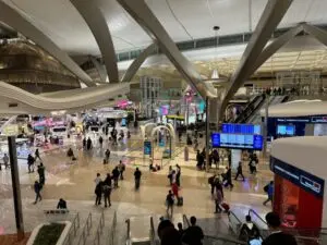 トランジットでアブダビ空港