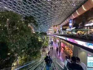 ドーハ空港