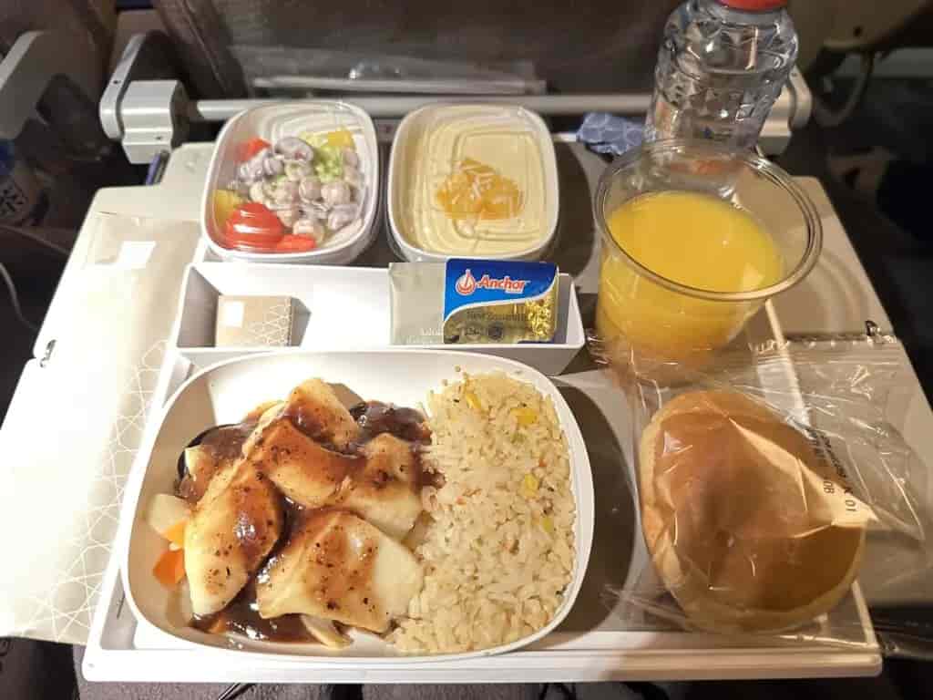 エミレーツ機内食1回目