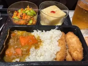 チキンカツにカレー