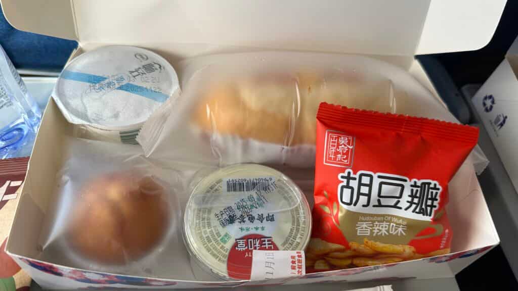 ランチボックスの中味はパンばっかり