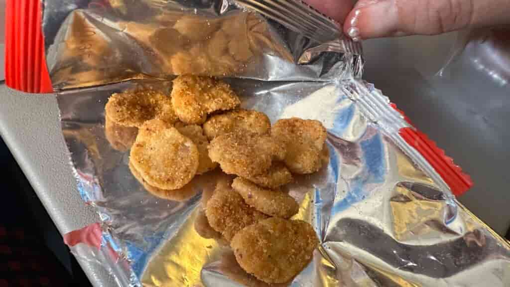 厦門航空の辛いお菓子