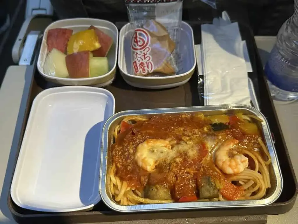 上海航空1回目機内食