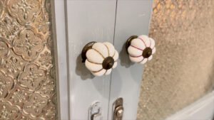 オンオンホテルバスルームのツマミ