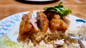 Egg E Egg Chicken Riceのカオマンガイ