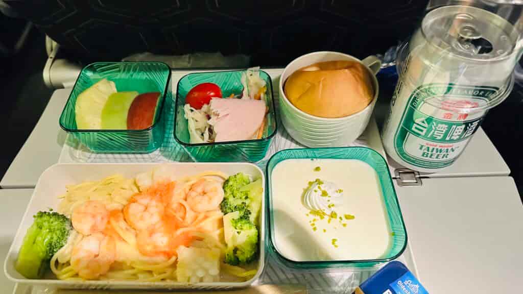 機内食１回目パスタ